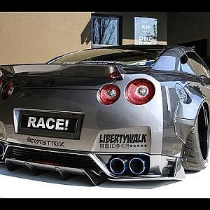 Stunning Nissan GTR Liberty Walk Performance