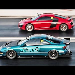 Integra SMOKES Twin Turbo Audi R8!? - YouTube