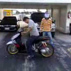 Honda Click (Vario) CBR 150R Engine (02)