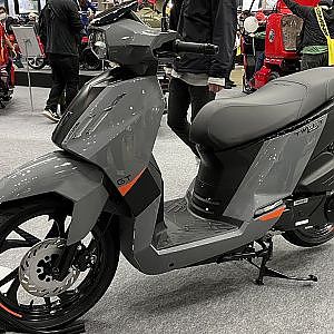 PEUGEOT TWEET 125 / 200 GT - TOKYO MOTORCYCLE SHOW 2023 - プジョーモトシクル 新型 プジョー ツイート125GT プジョー ツイート200GT